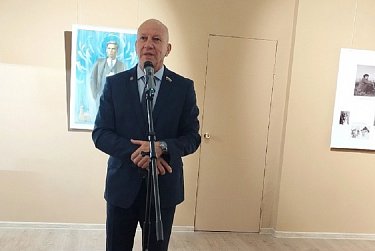В Оренбурге открылась выставка, посвященная «Белой розе»